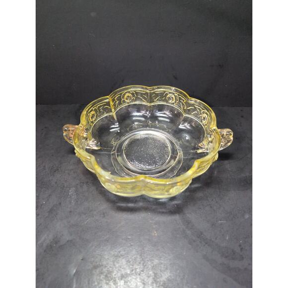 Jeanette Glass Aztec Rose Yellow Bowl, Vintage Scalloped Bowl, Sculpted‎ Roses - Picture 2 of 10